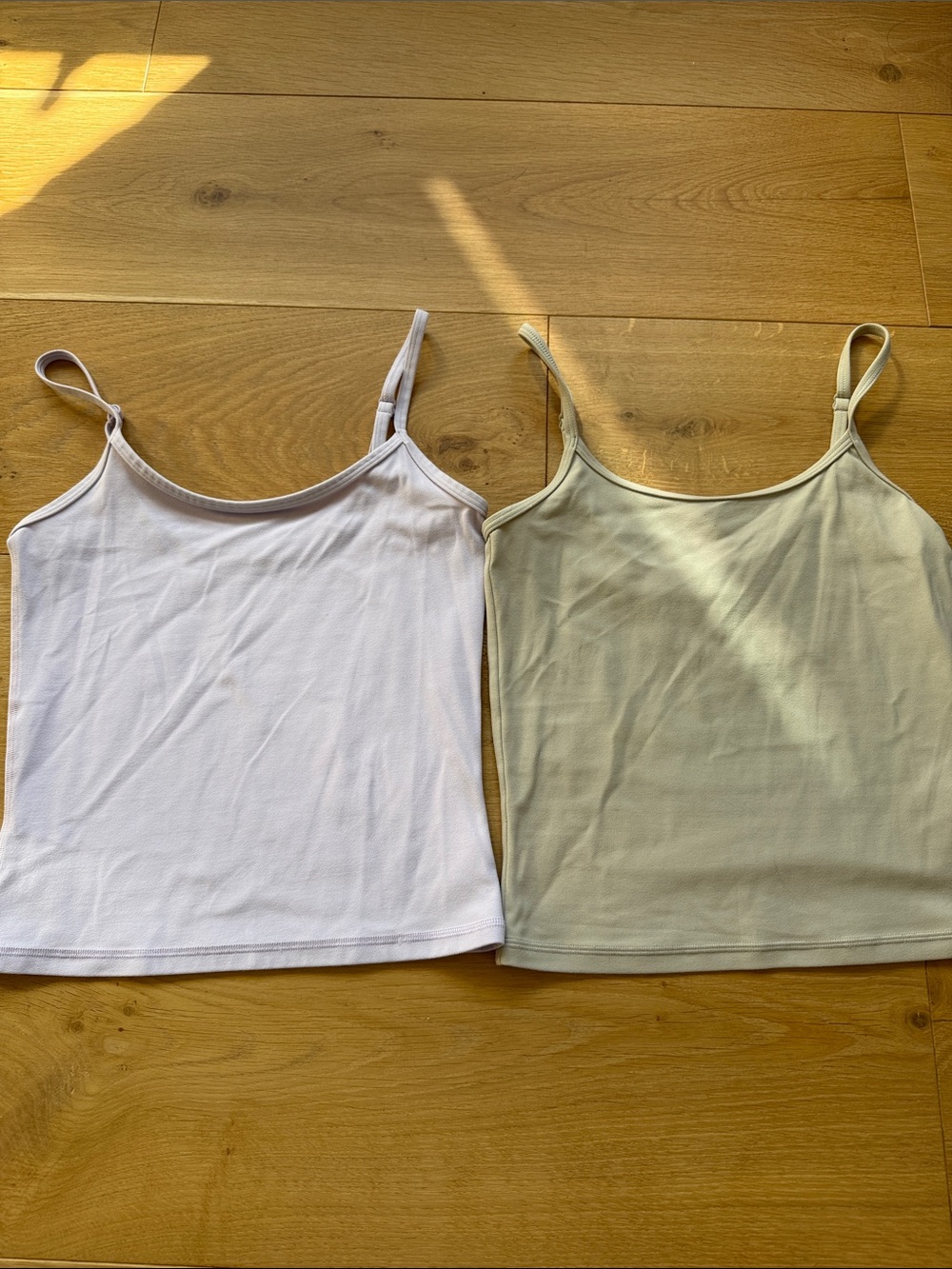 Women’s Aritzia Golden Butter Spaghetti Strap Tank Top - Lavender and Beige